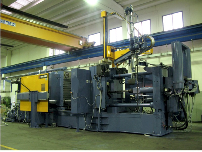 Diecasting_machine_cold_chamber